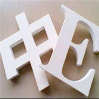 Vinyl stafir fyrir hvítt borð