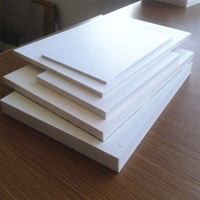 PVC lak hvítt 4 x 8